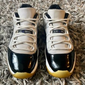 Retro Nike Jordan “nice” 11 Concords